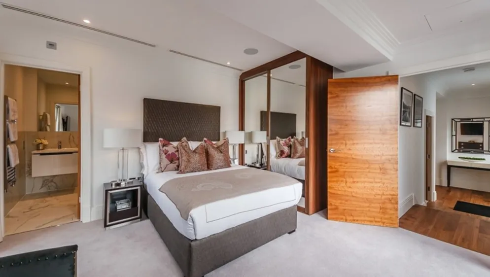 Flat Rainville Road in Greater London