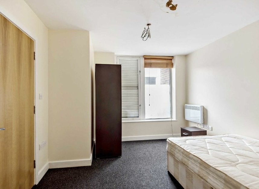 Flat Durward Street in Greater London