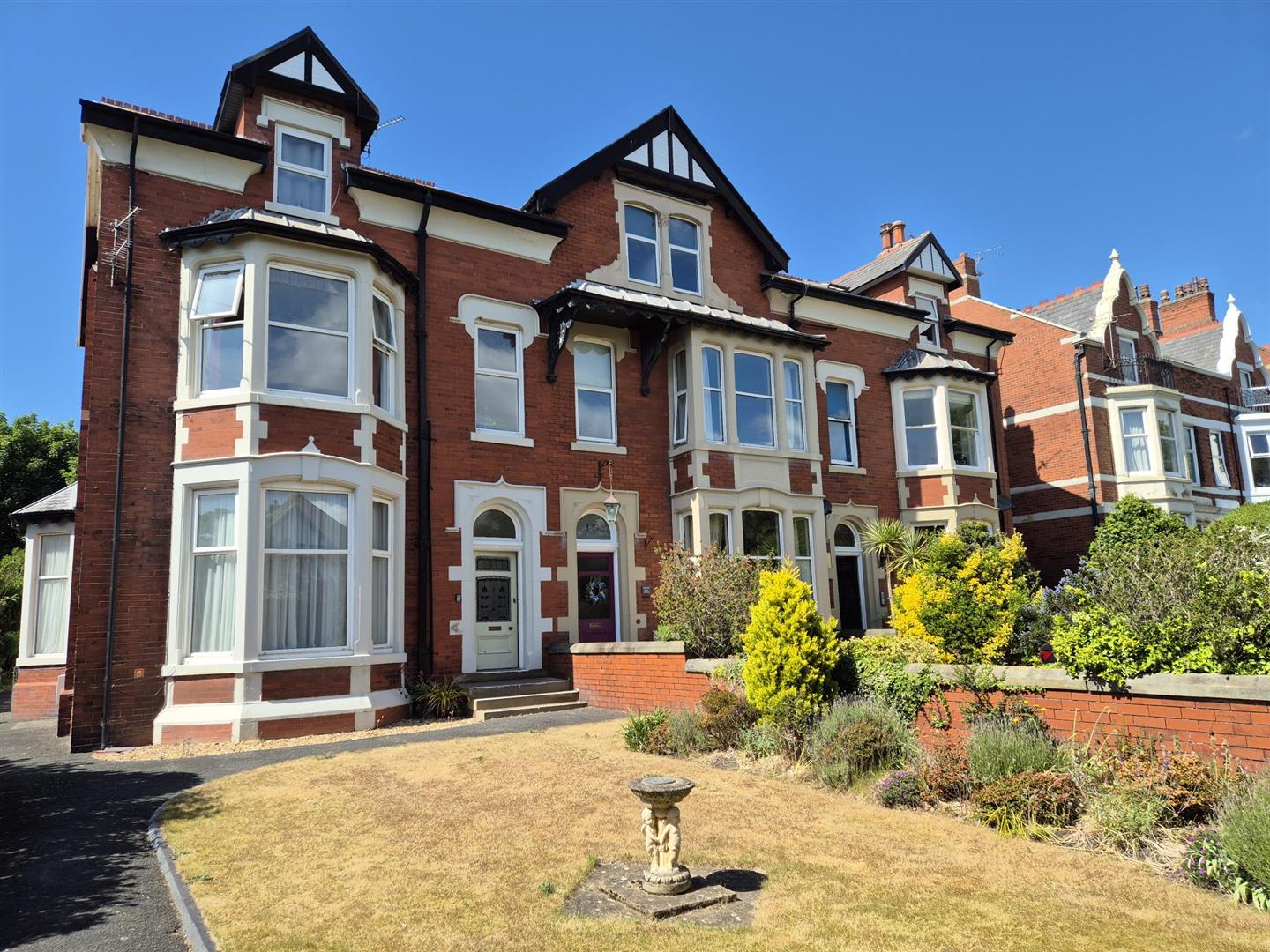 Flat St Anne's Road East in Borough of Fylde