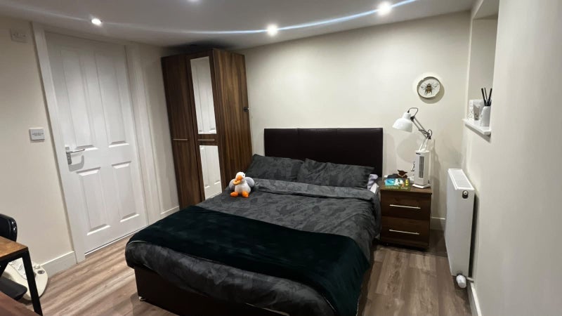 Room Keppel Road in Manchester