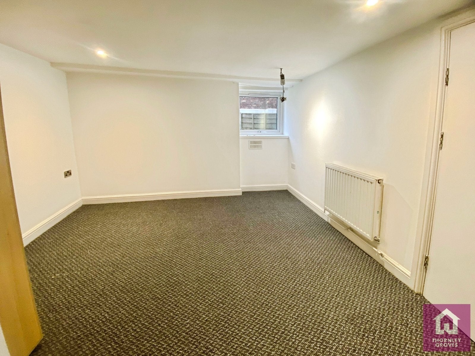 Flat Mayfield Road in Manchester