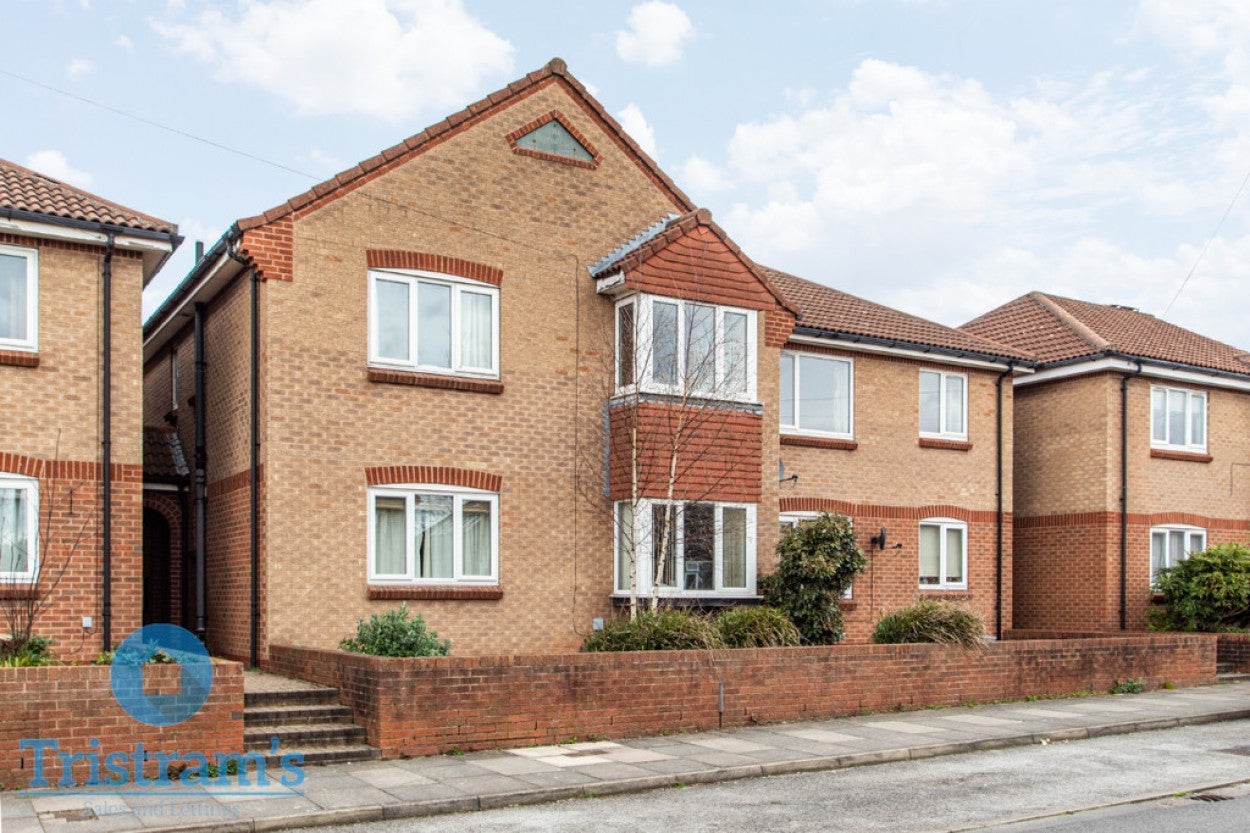 Flat Sandringham Drive in Nottingham