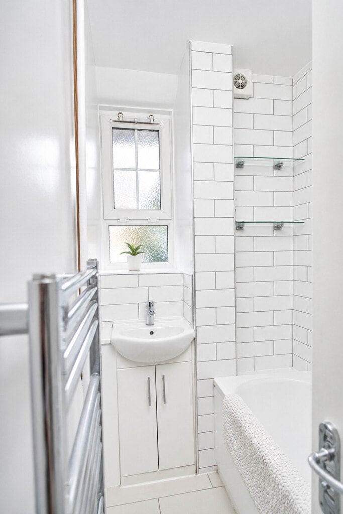 Room Pembury Road in Greater London