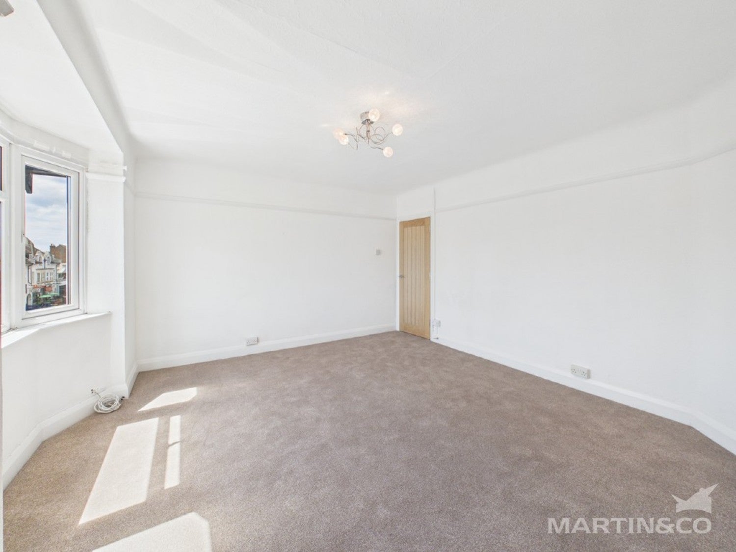 Flat Aldwick Road in Arun