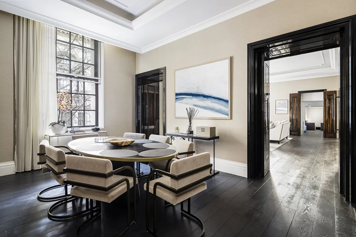 Flat Whitehall Place in City of Westminster