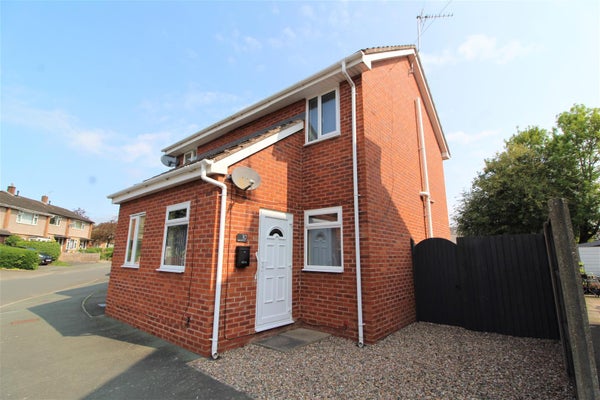 House Alexandra Road in Oswestry