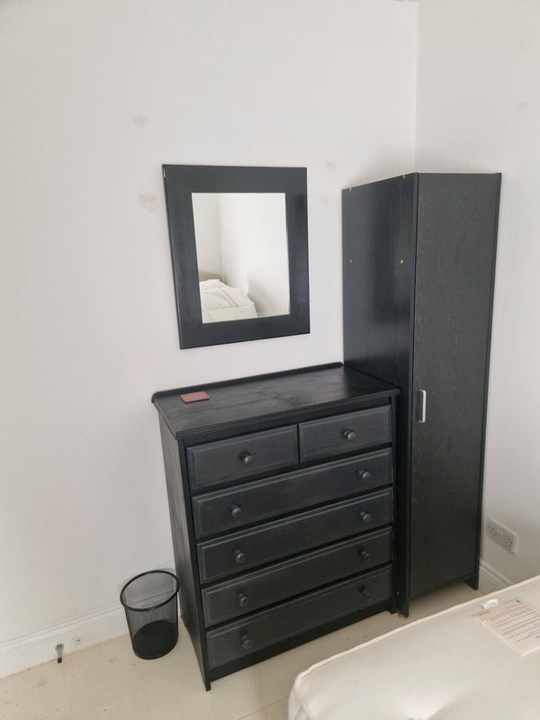Room Powlett Place in Greater London