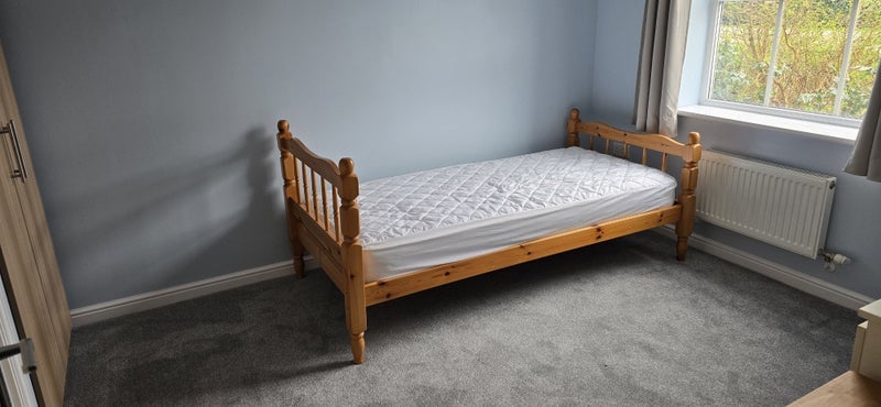 Room Lintham Drive in Bristol