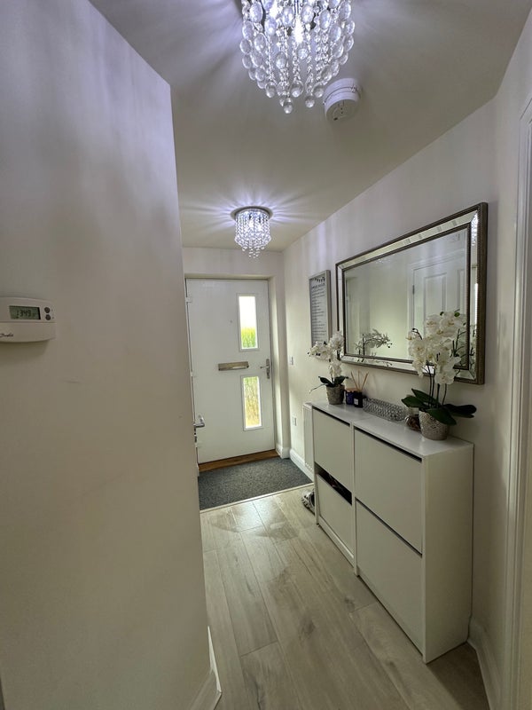 Room Dowsell Way in Yate