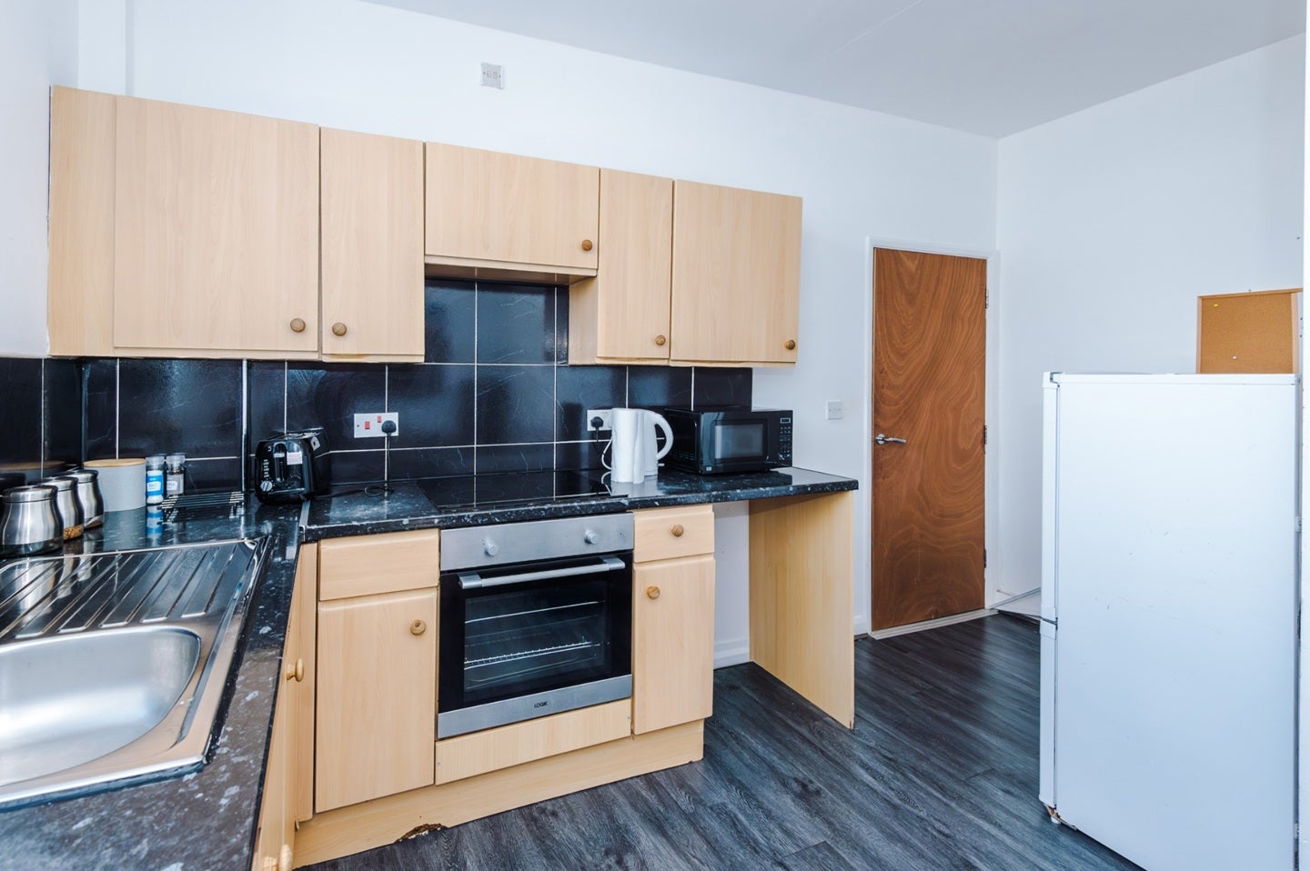 Flat Eades Street in Salford