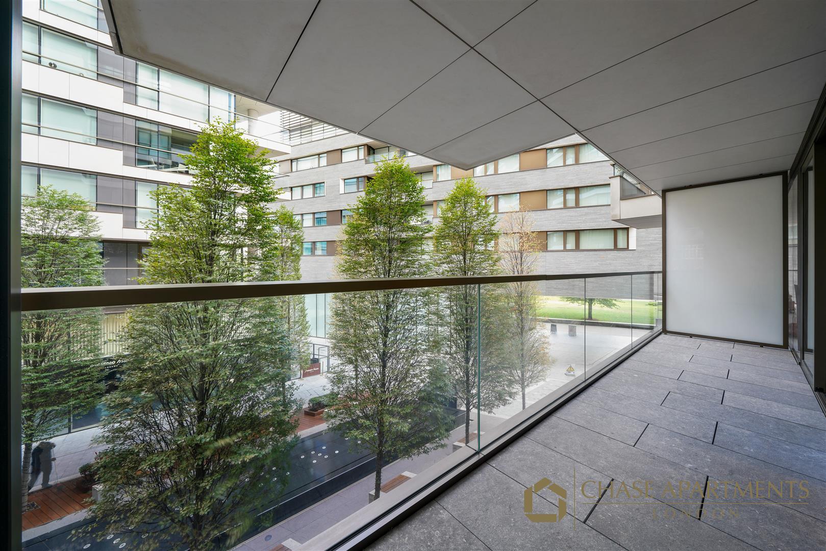 Flat Earls Way in Greater London