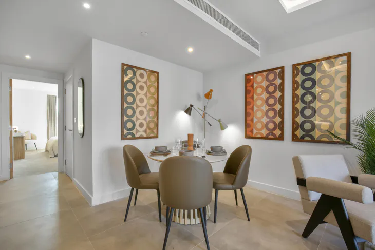 Flat Lanchester Way in Greater London