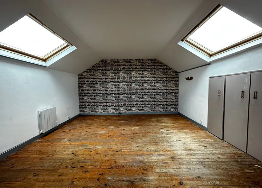 Chambre Rue de la Liberté à Moret-Loing-et-Orvanne