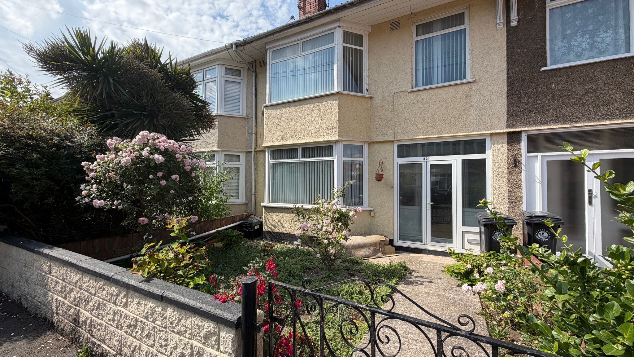 House Stoneleigh Crescent in Bristol
