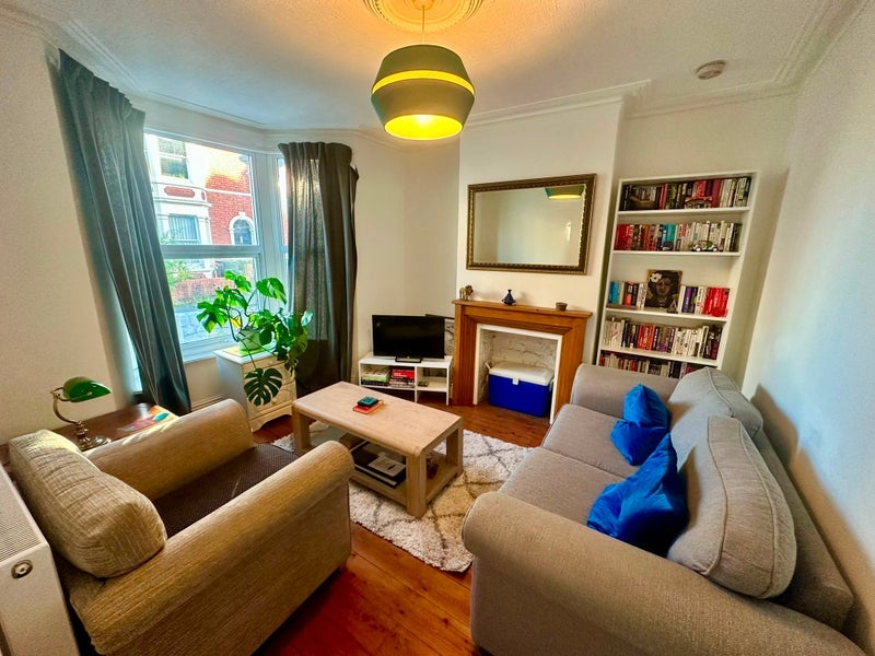 Room Rene Road in Bristol