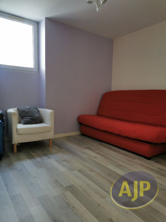 Appartement D 9 à Saint-Arnoult