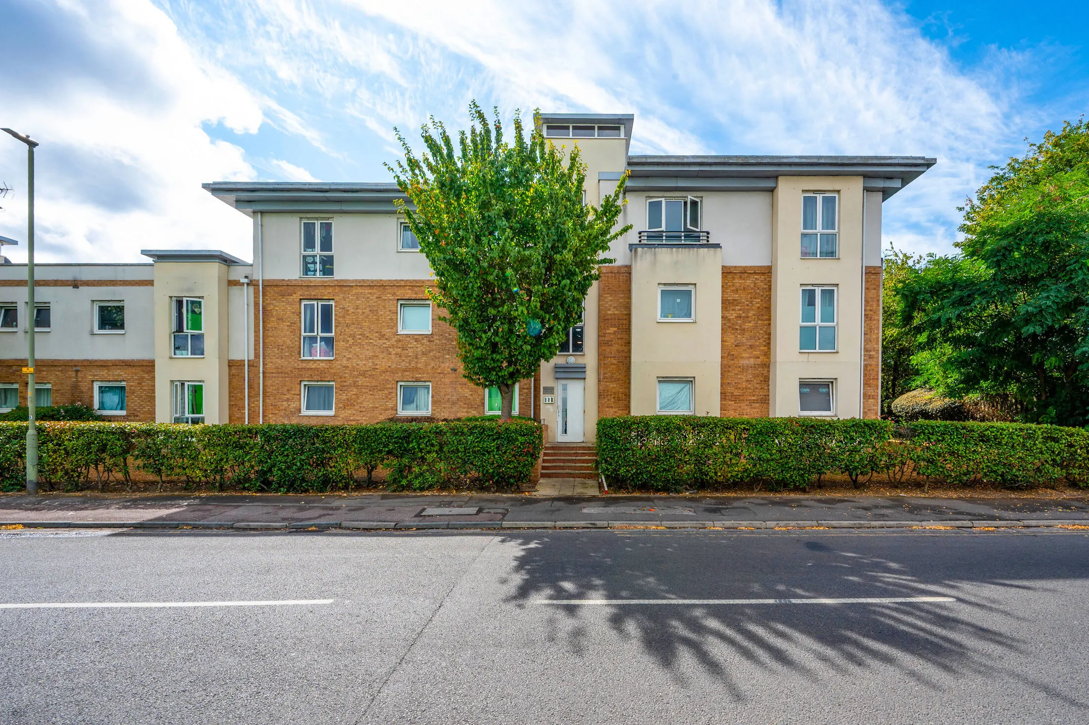 Flat Pool Road in Elmbridge