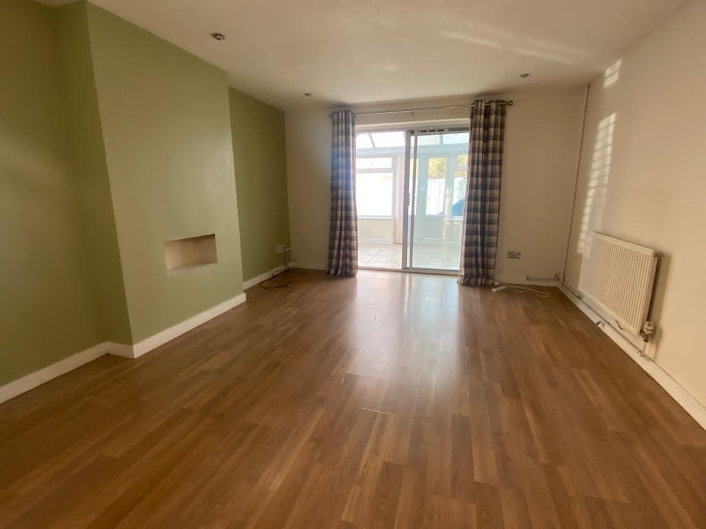 House Grovebury Drive in Derby
