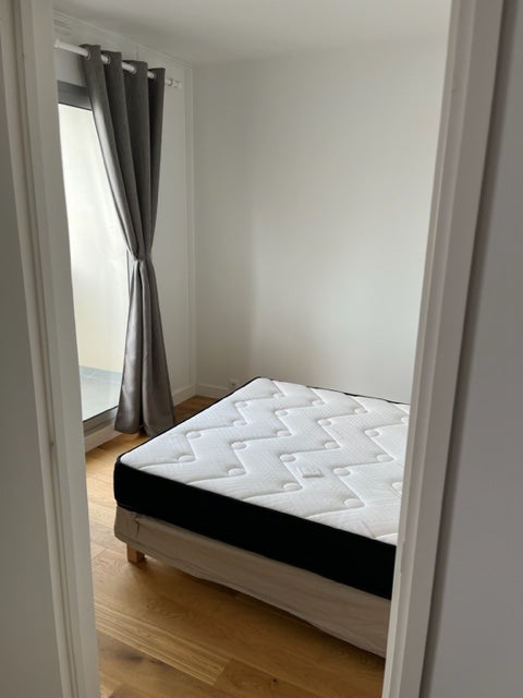 Flat Rue de Picpus in Paris