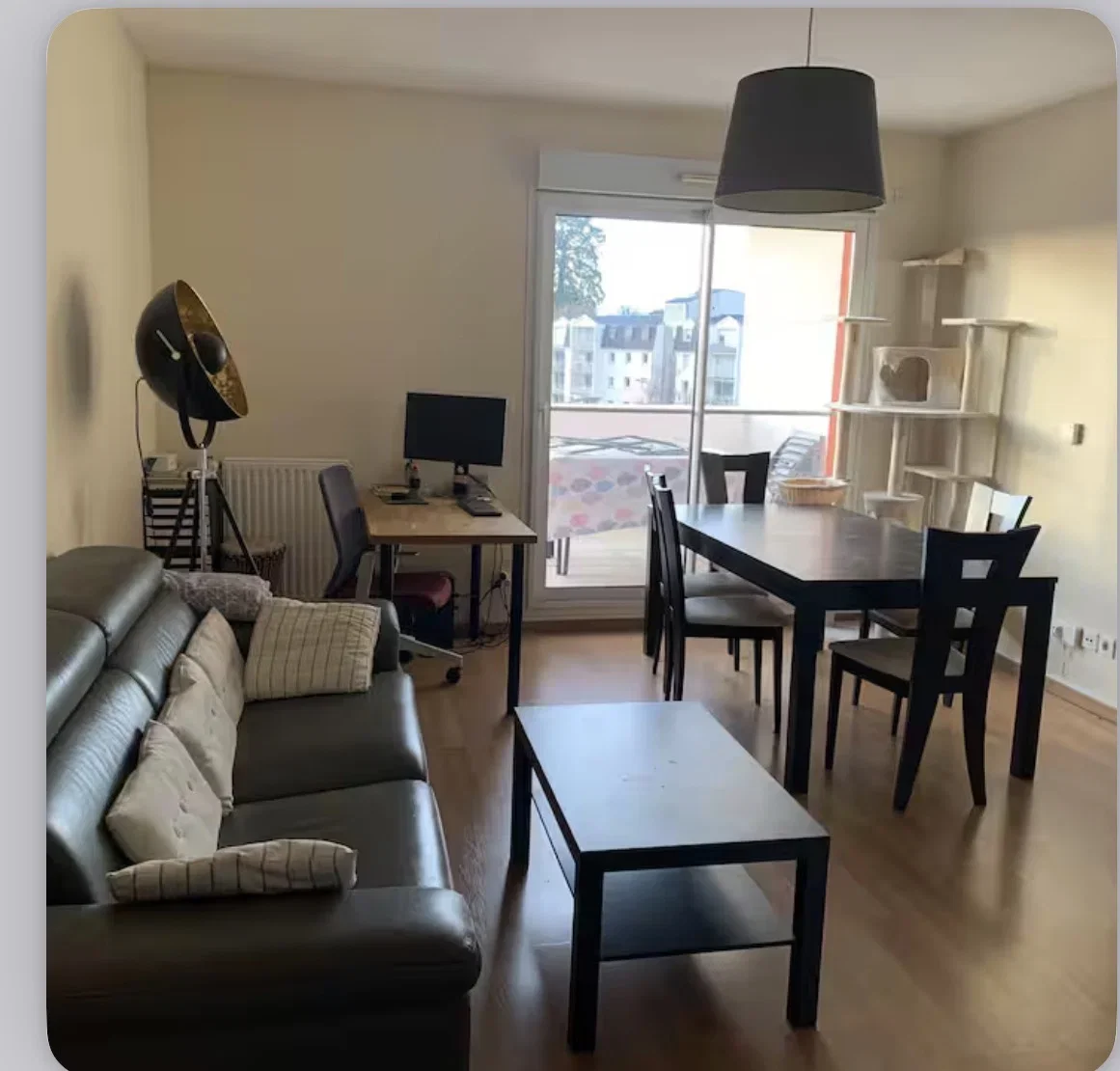 Room Rue René Ferragu in Fleury-les-Aubrais