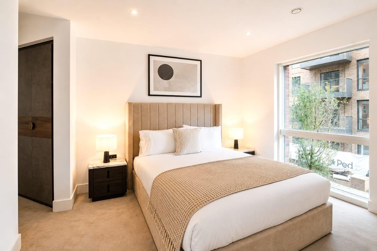 Flat Strathblaine Road in Greater London