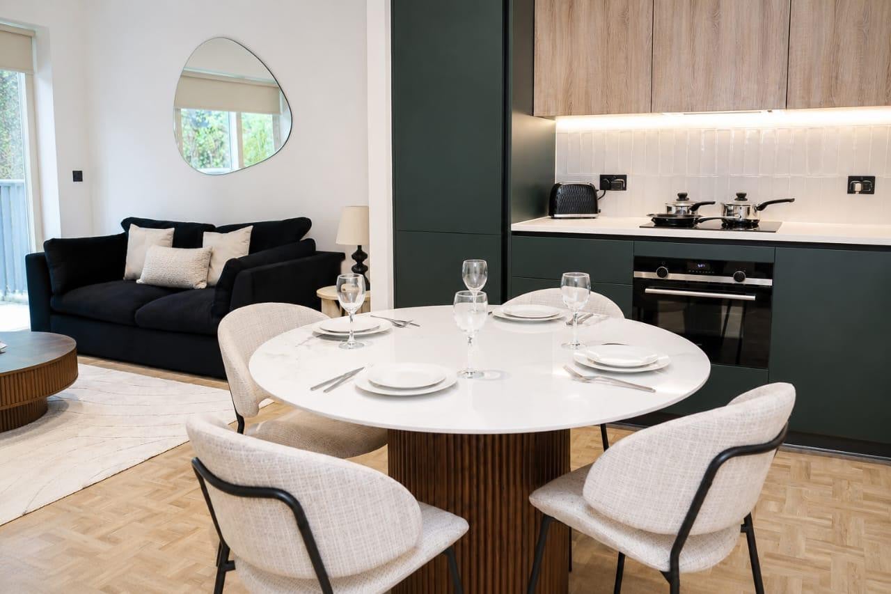 Flat Strathblaine Road in Greater London
