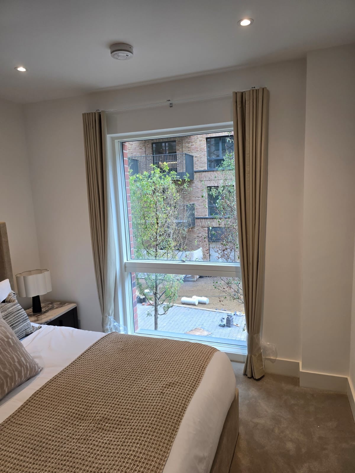 Flat Strathblaine Road in Greater London