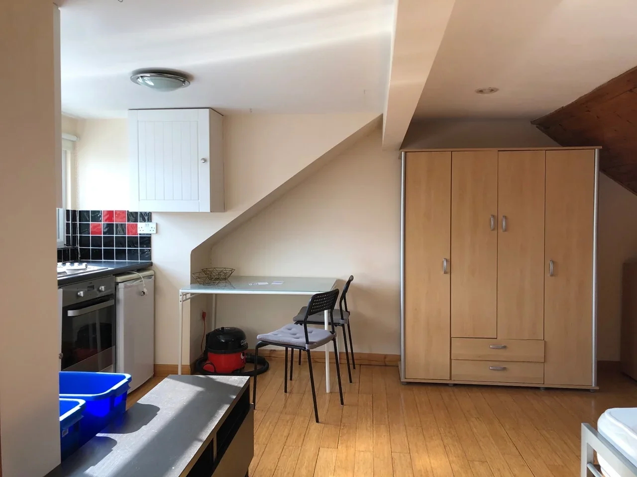 Flat Hamilton Road in Greater London