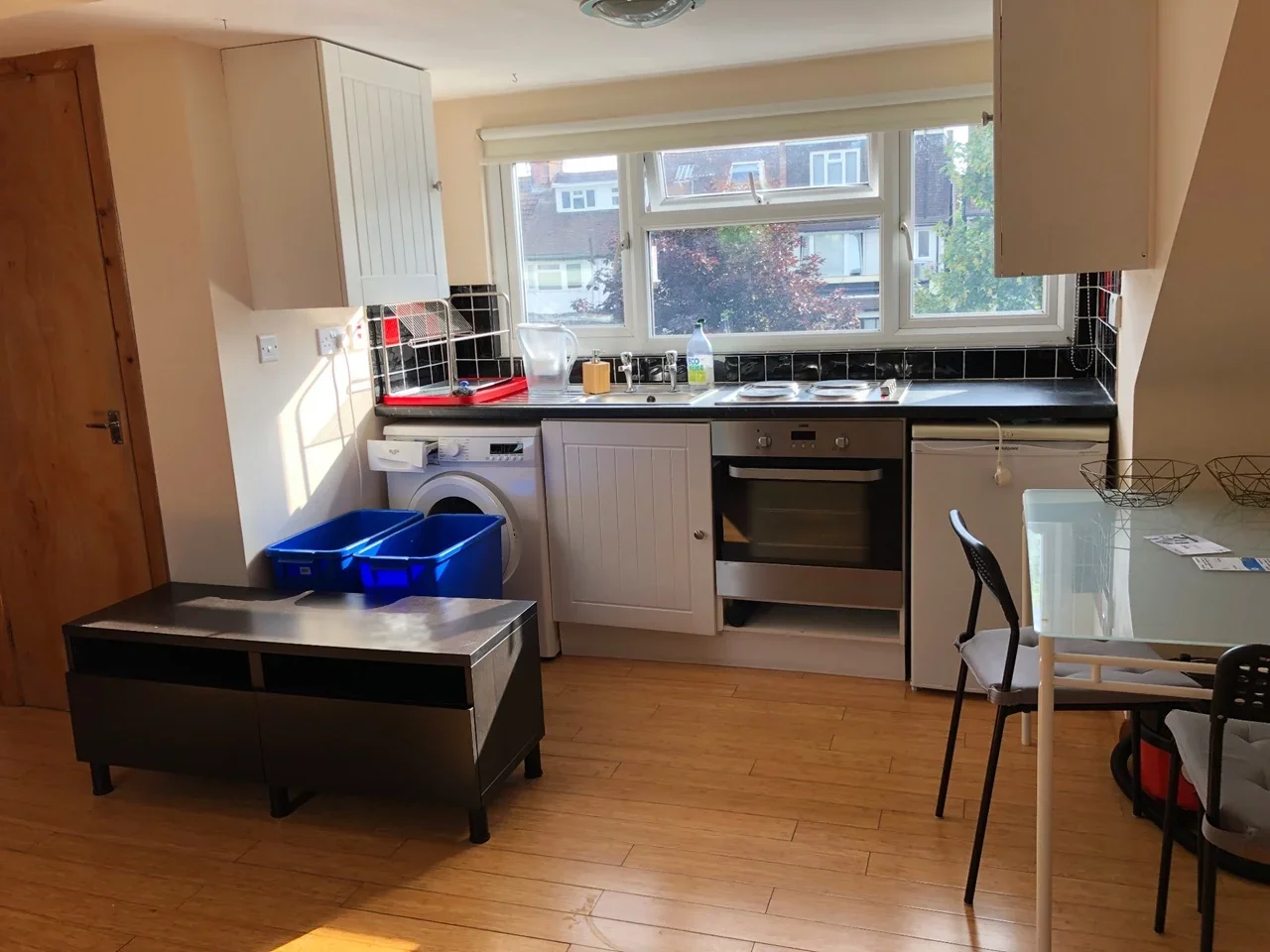 Flat Hamilton Road in Greater London