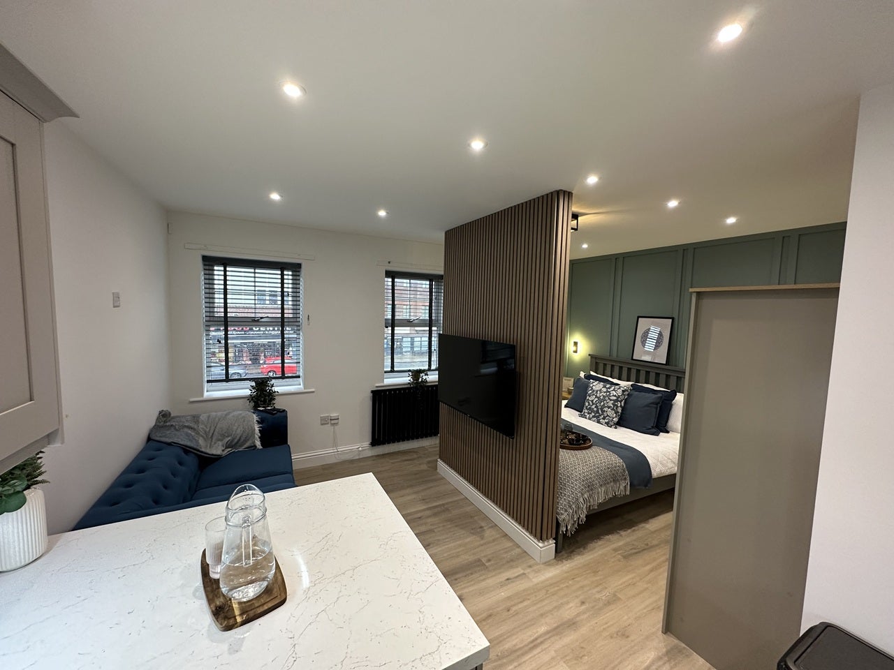Room North Ninth Street in Milton Keynes