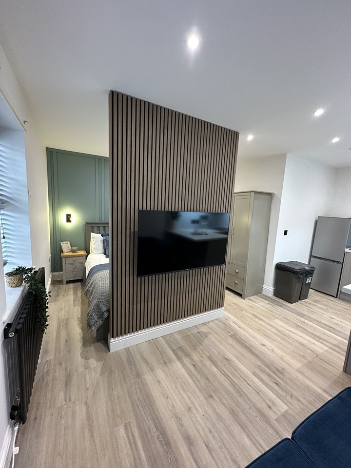 Room North Ninth Street in Milton Keynes
