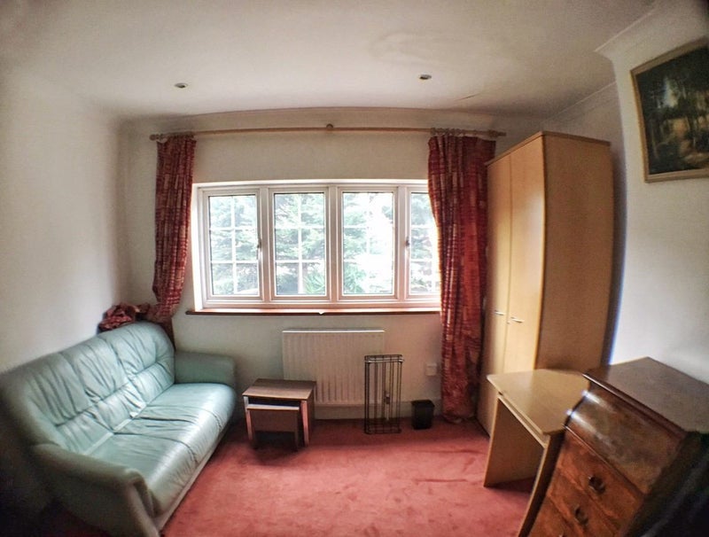 Room St Peter's Road in Greater London