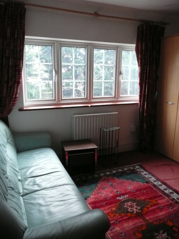 Room St Peter's Road in Greater London