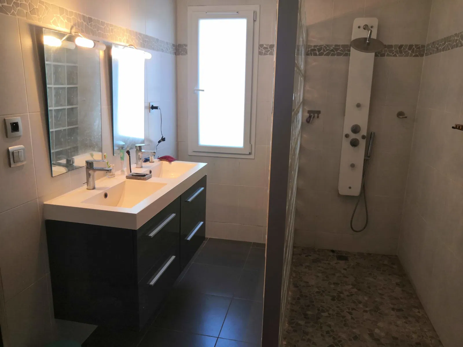 Room Rue Marquis de Baroncelli in Garons