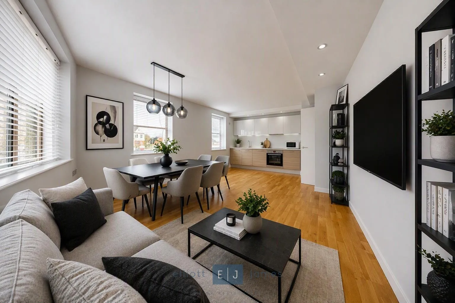 Flat Charteris Road in Greater London