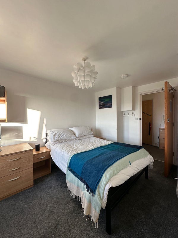 Room Hornsey Street in Greater London