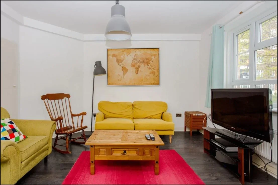 Flat Mackenzie Close in Greater London