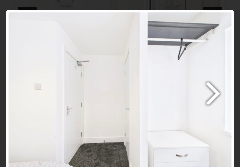 Room Midville Walk in Middlesbrough