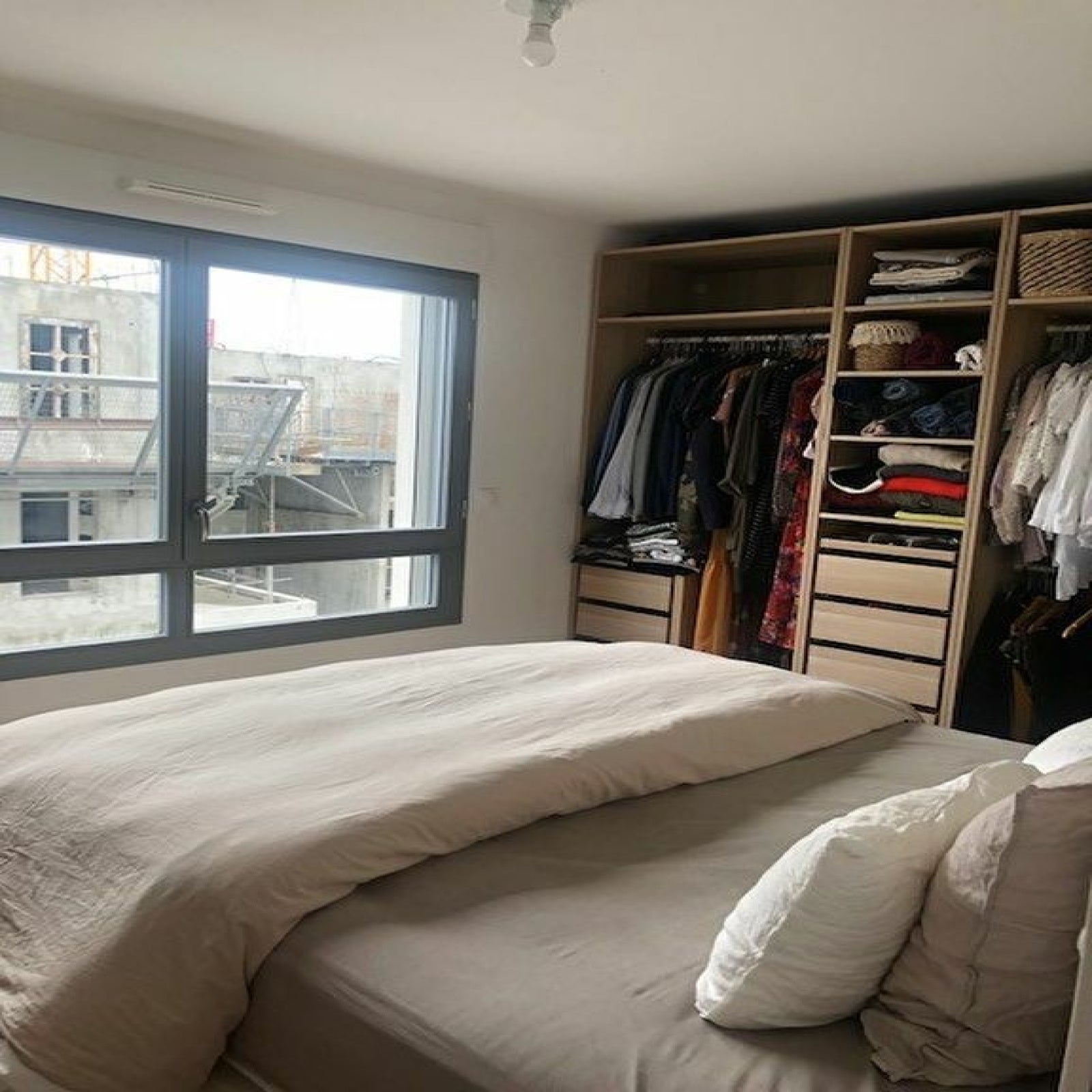 Flat Rue Chantal Sandrin in Lyon