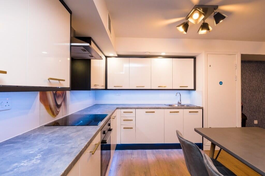 Flat Leazes Terrace in Newcastle upon Tyne