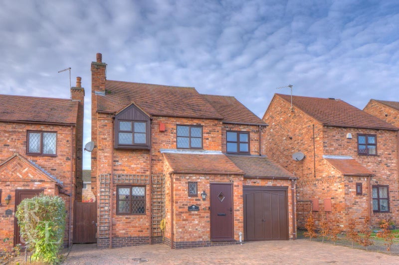 Room Scotts Close in North West Leicestershire