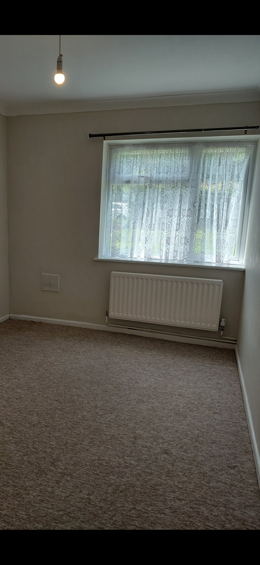 Flat Holloway Avenue in Bournemouth