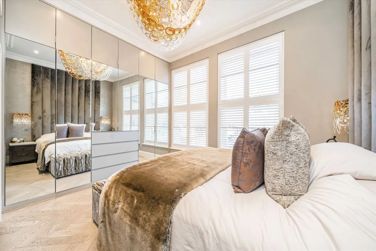 Flat Hamilton Road in Greater London