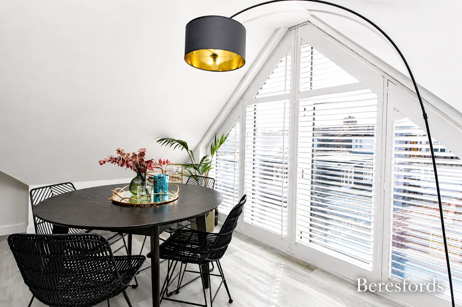 Flat Crossways in Brentwood