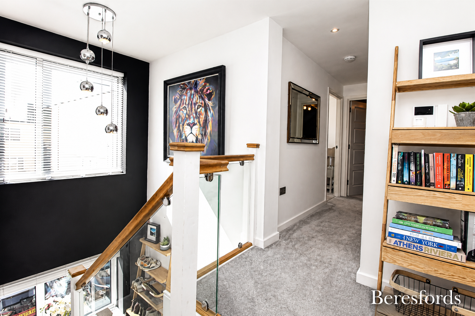 Flat Crossways in Brentwood