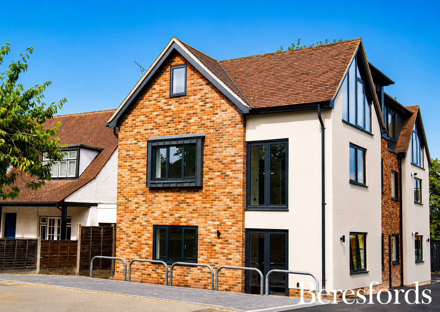 Flat Crossways in Brentwood