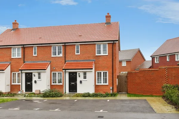 Flat Reeves Avenue in Tunbridge Wells