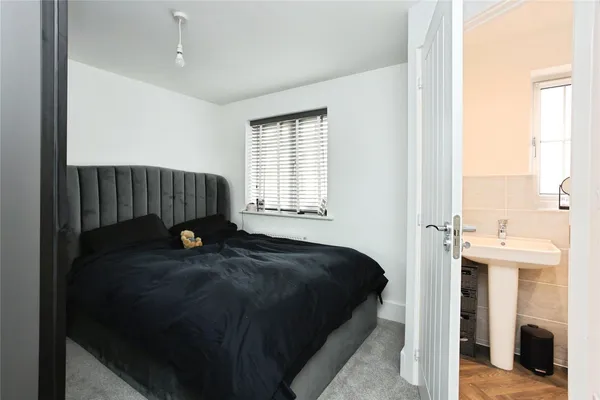 Flat Reeves Avenue in Tunbridge Wells