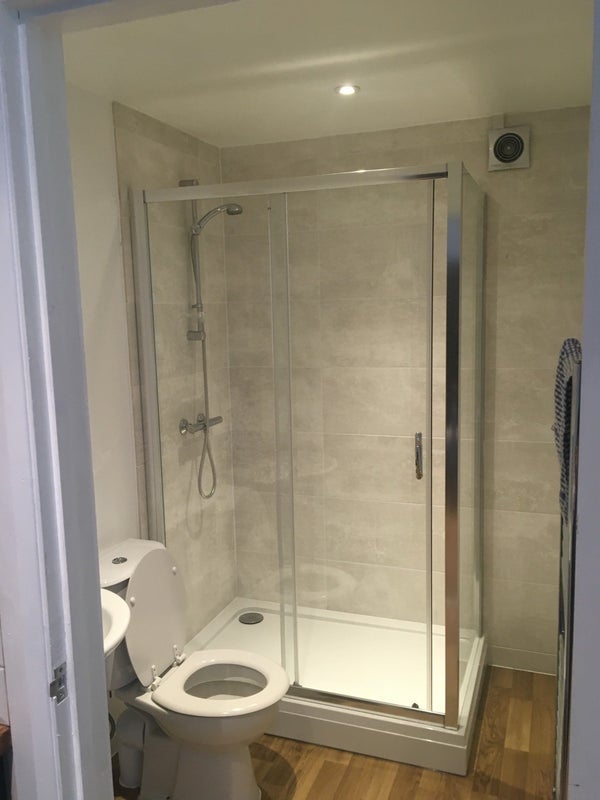Flat Highnam Close in Bristol