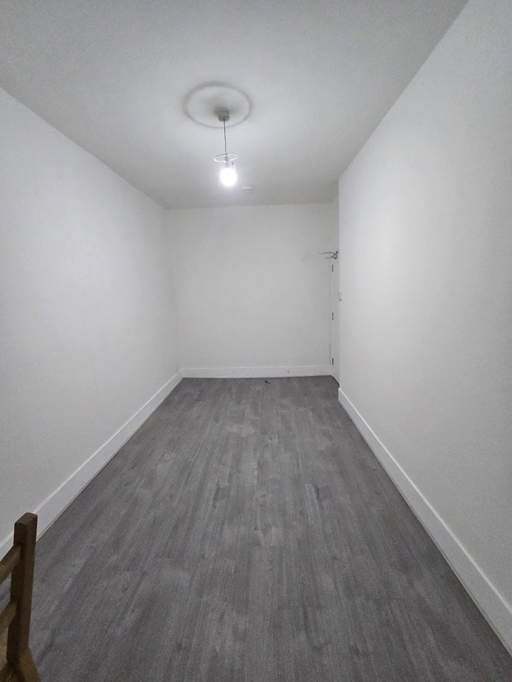 Room Upper Road in Greater London